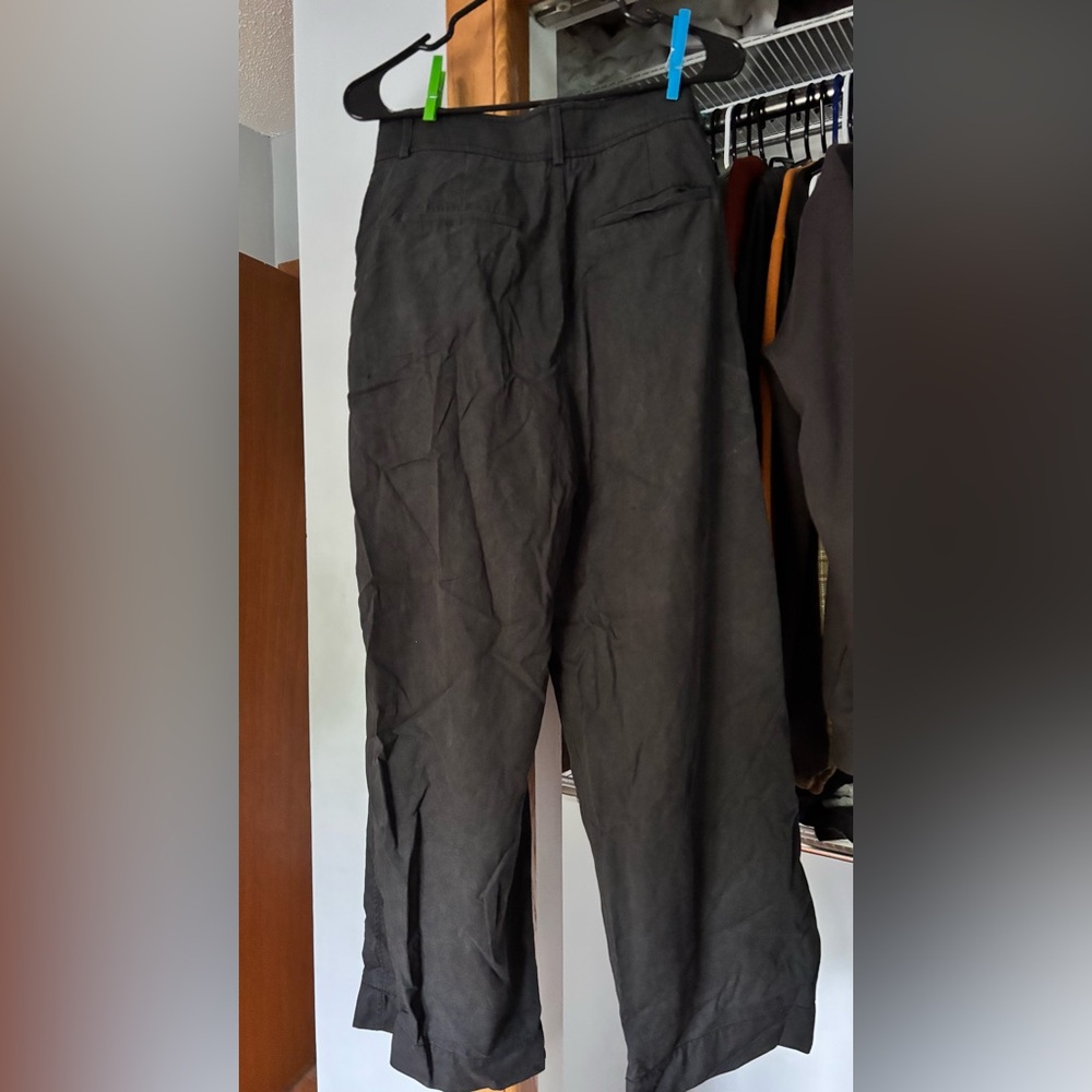 Everlane The Draper Pleated Pant in Buttersmooth